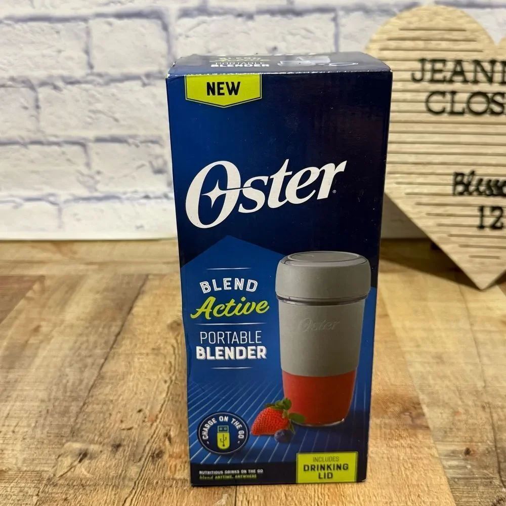 NIB Oster Blend Active Portable Blender with Drinking Lid USB gray